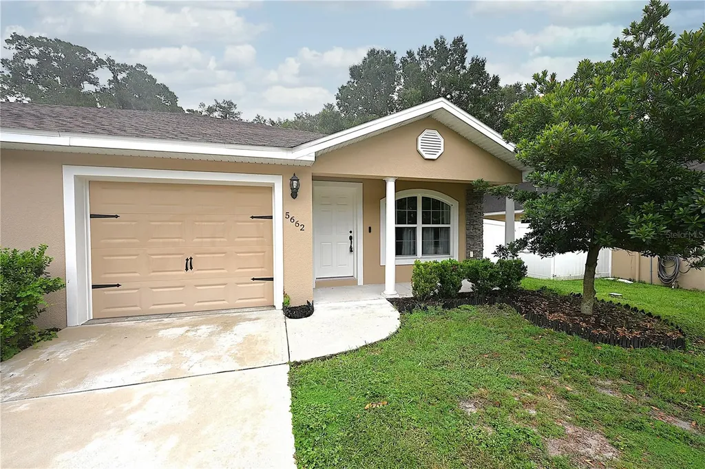 5662 Tower Palms Lane Lakeland FL 33811