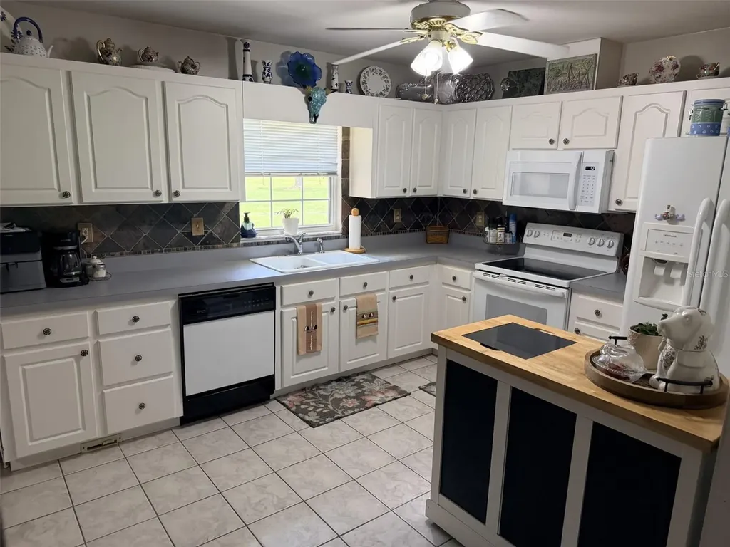 6051 NW 81st Place Chiefland FL 32626