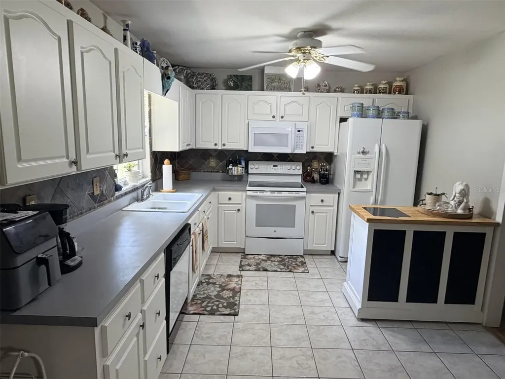 6051 NW 81st Place Chiefland FL 32626