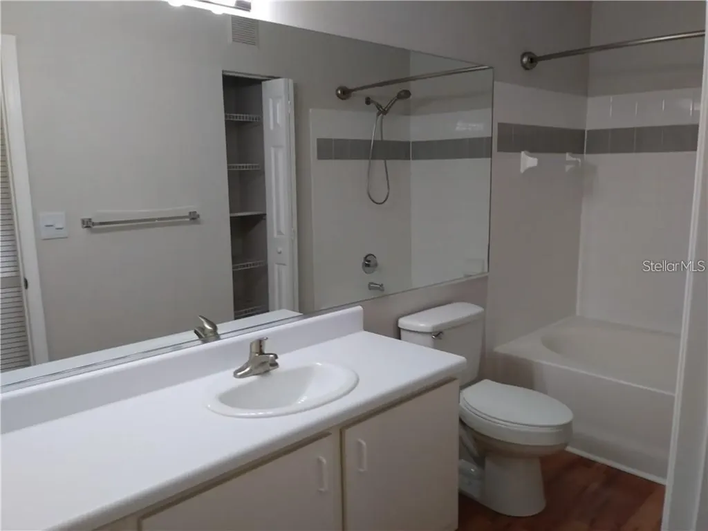 5620 Pinnacle Heights Circle Tampa FL 33624
