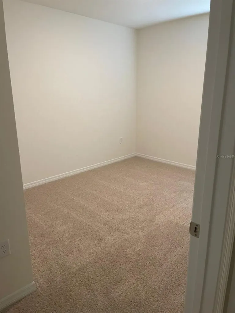 927 Waterfall Boulevard Davenport FL 33837