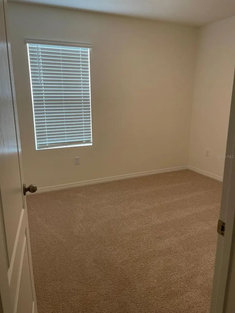 927 Waterfall Boulevard Davenport FL 33837