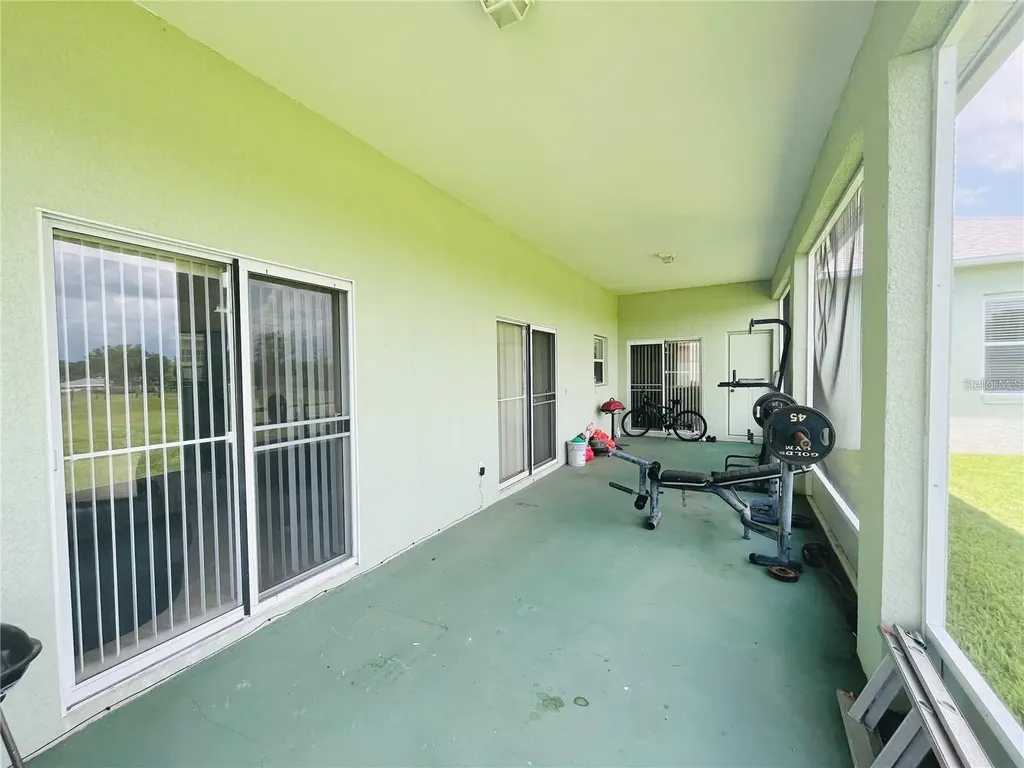 8155 Woodvine Circle Lakeland FL 33810