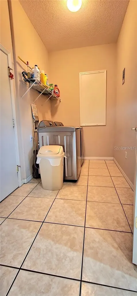 8155 Woodvine Circle Lakeland FL 33810