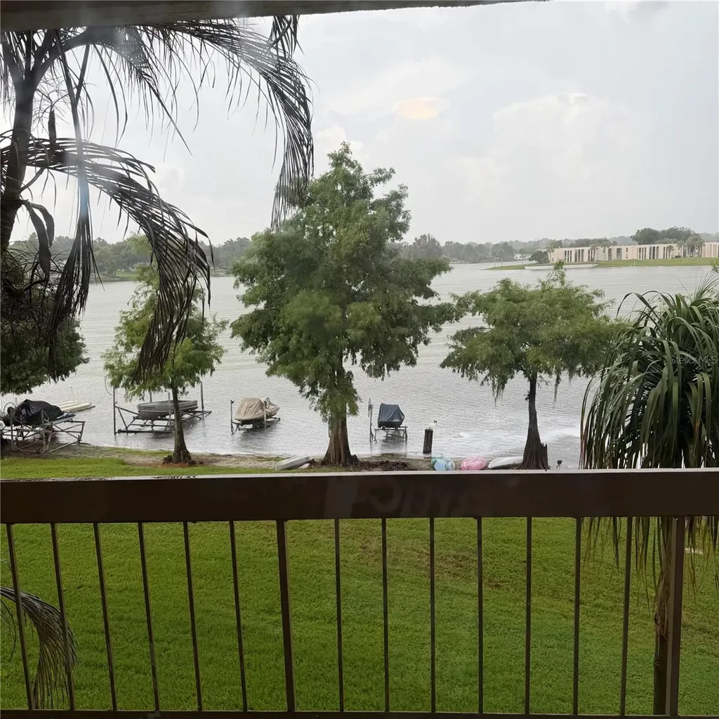 550 Orange Drive Altamonte Springs FL 32701