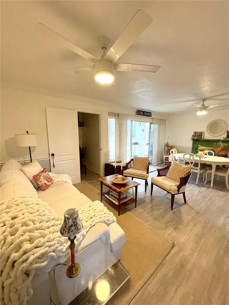 550 Orange Drive Altamonte Springs FL 32701