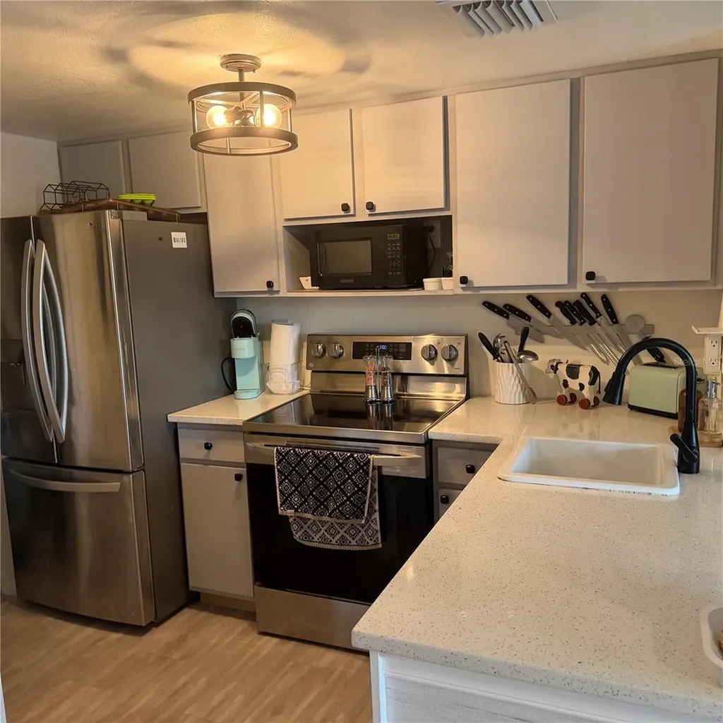 550 Orange Drive Altamonte Springs FL 32701