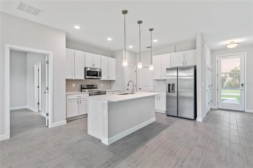 17 El Dorado Boulevard N Cape Coral FL 33993