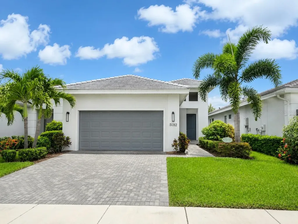 5182 Barnett Circle Lakewood Ranch FL 34211