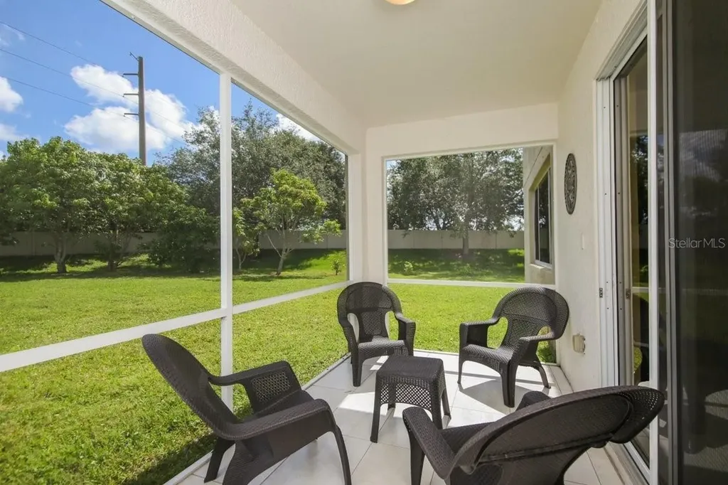 6945 74th Street Circle E Bradenton FL 34203