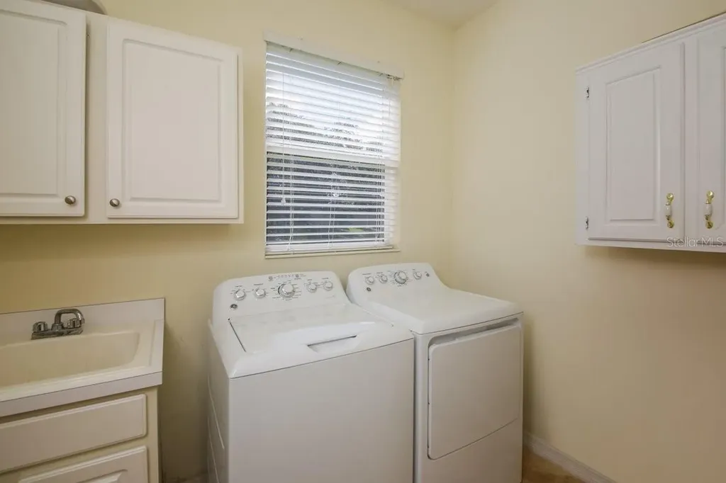 6945 74th Street Circle E Bradenton FL 34203