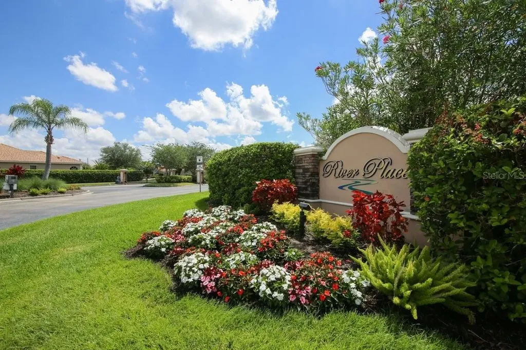 6945 74th Street Circle E Bradenton FL 34203
