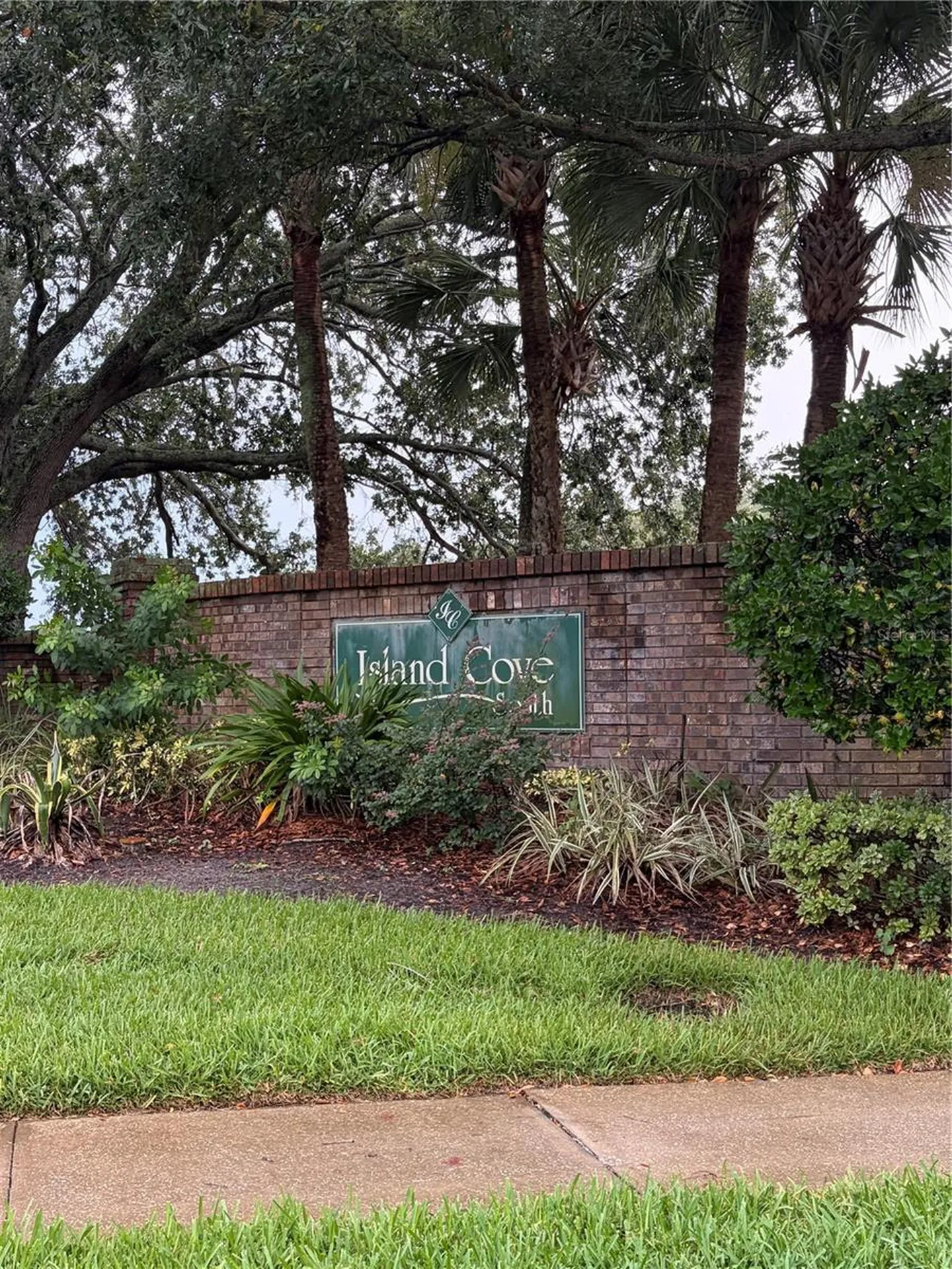 14864 Laguna Beach Circle Orlando FL 32824