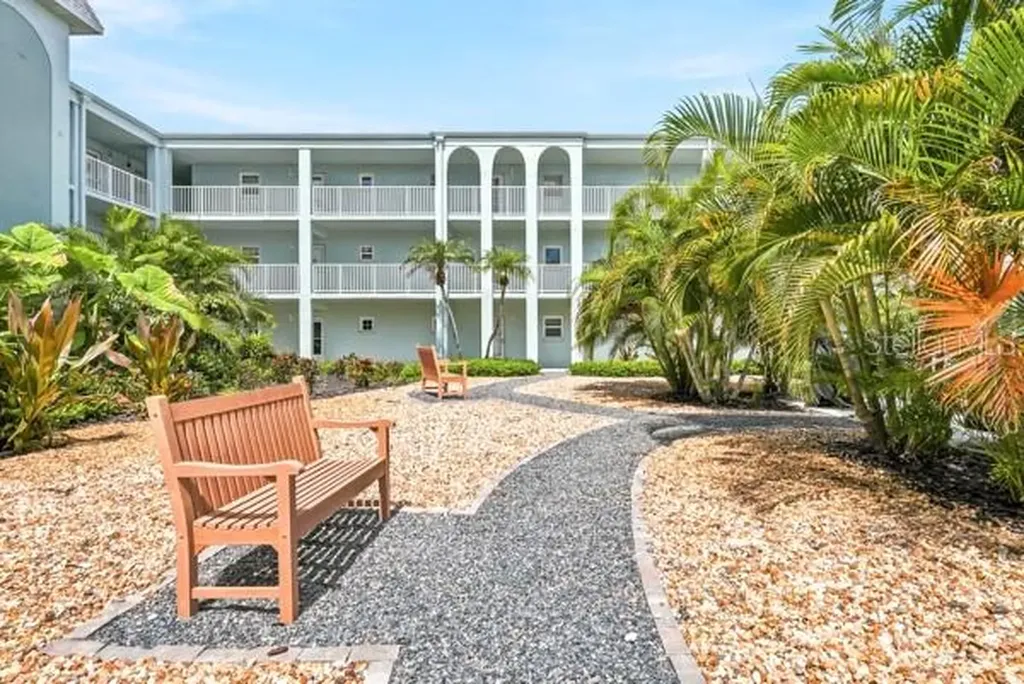 1706 Belleair Forest Drive Clearwater FL 33756