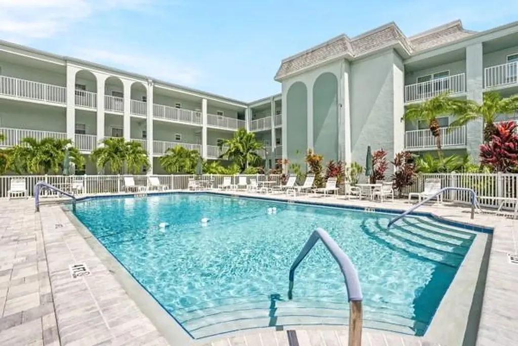 1706 Belleair Forest Drive Clearwater FL 33756