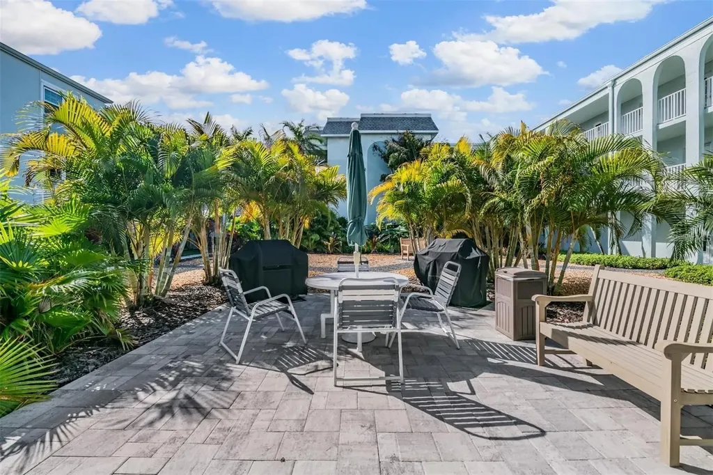 1706 Belleair Forest Drive Clearwater FL 33756