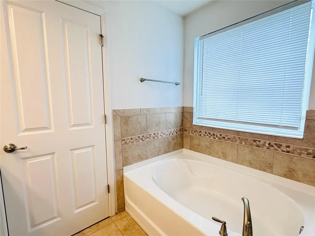 10132 Grand Oak Circle Madeira Beach FL 33708