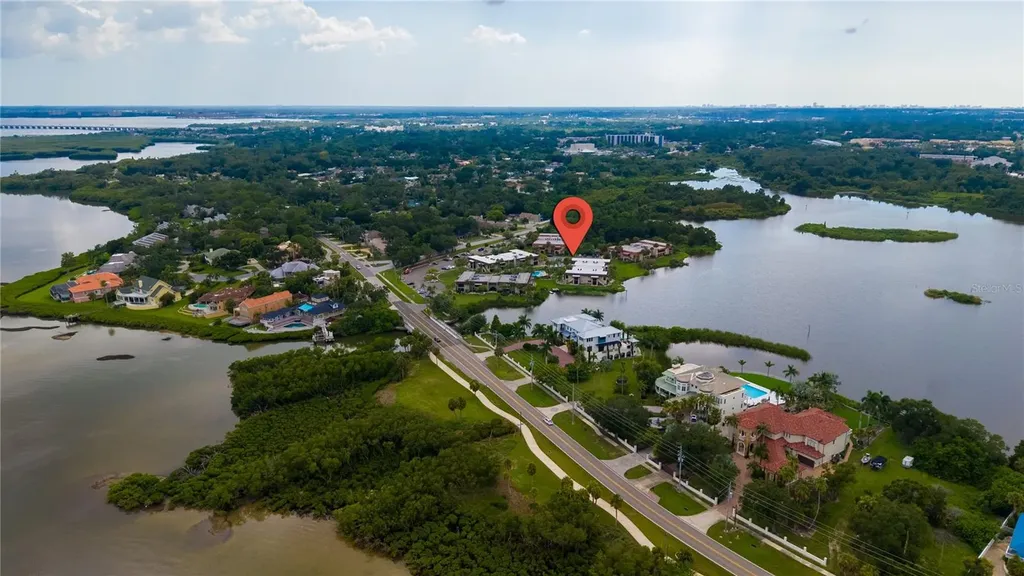 1005 S Bayshore Boulevard Safety Harbor FL 34695