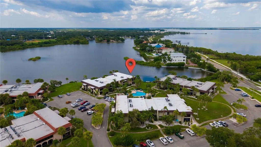 1005 S Bayshore Boulevard Safety Harbor FL 34695