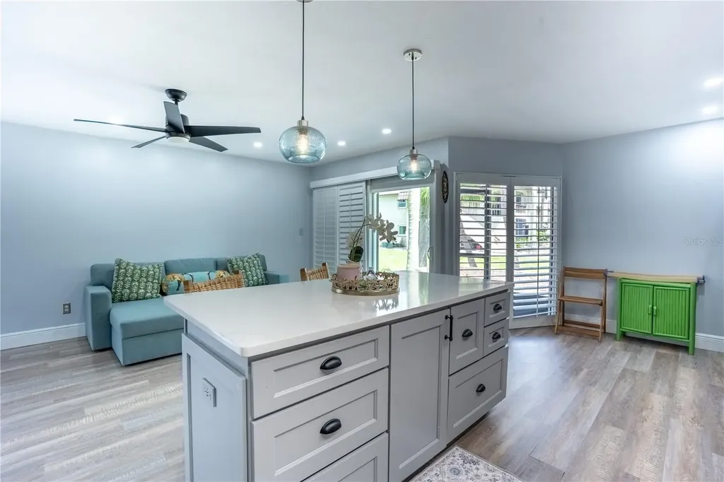 1005 S Bayshore Boulevard Safety Harbor FL 34695