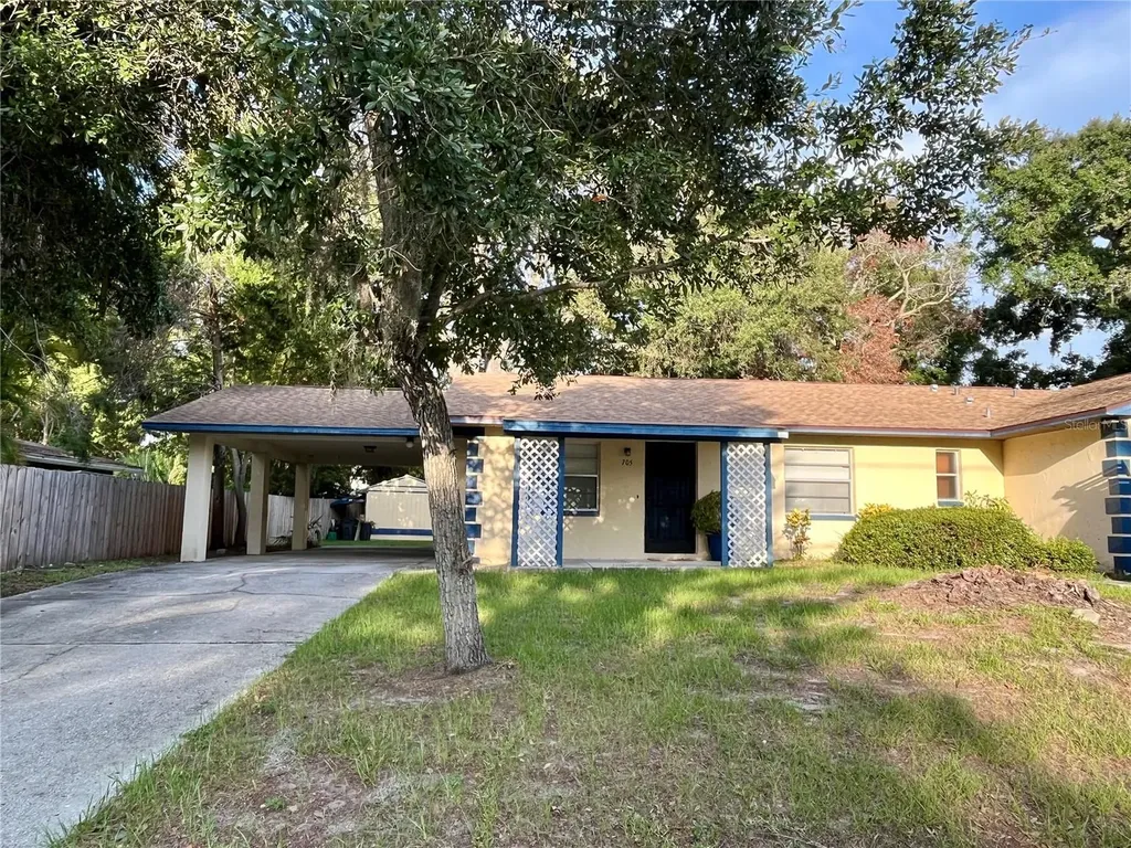 705 Bayou Avenue Tarpon Springs FL 34689