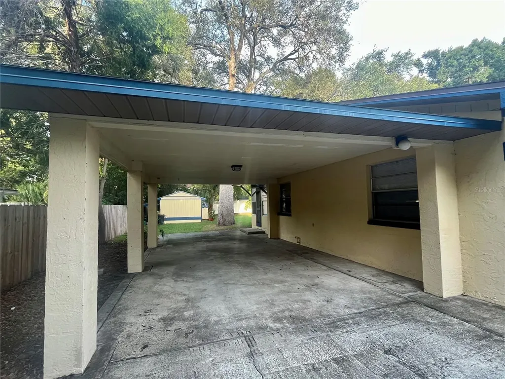 705 Bayou Avenue Tarpon Springs FL 34689