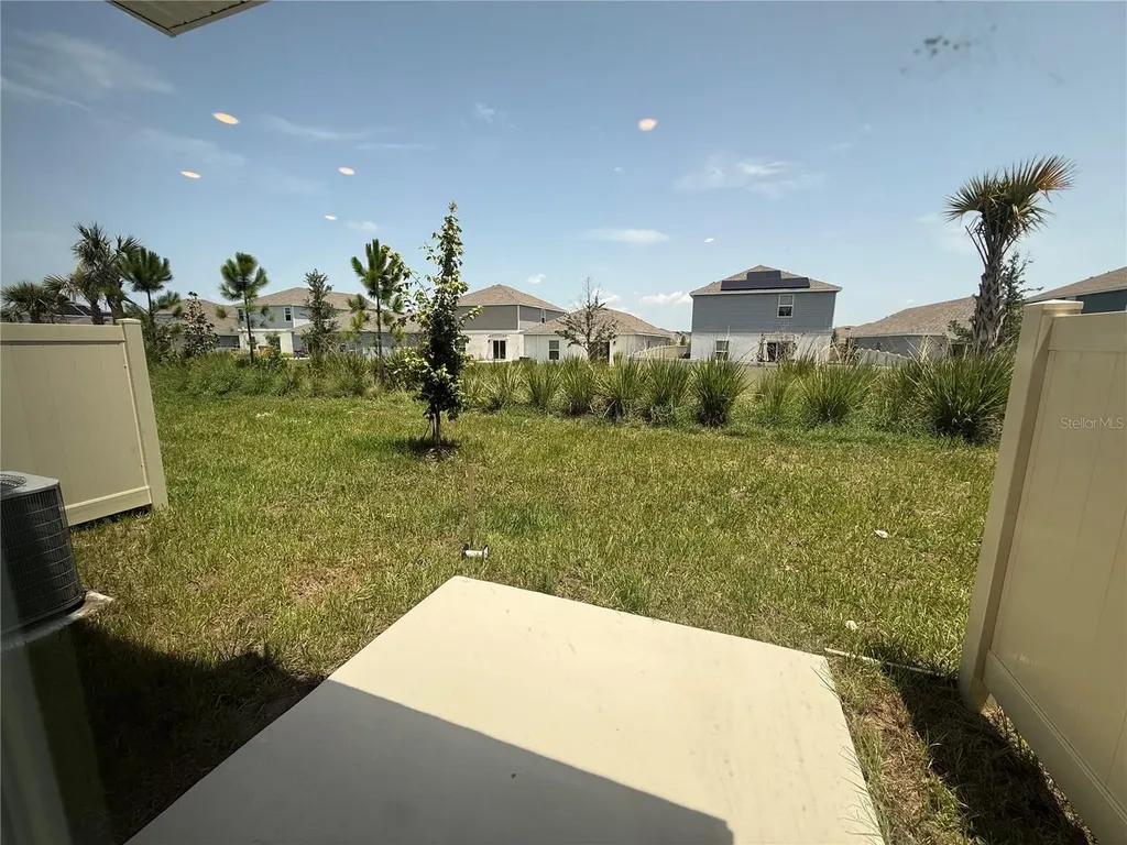 2567 Skyline Loop Kissimmee FL 34758