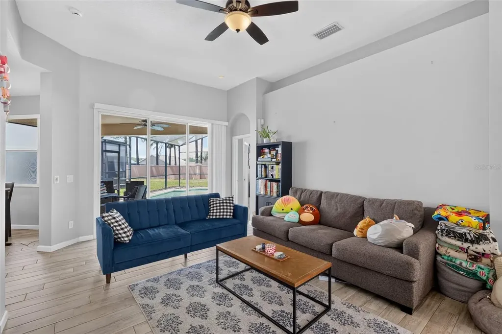 304 Calabay Parc Boulevard Davenport FL 33897