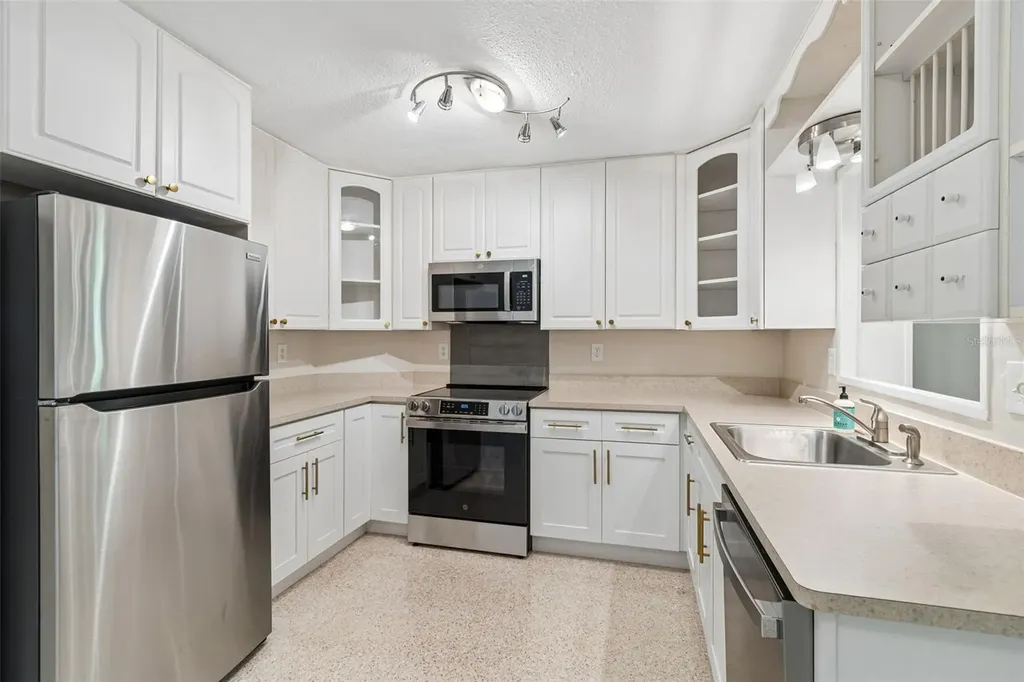 200 Evelyn Avenue Clearwater FL 33765