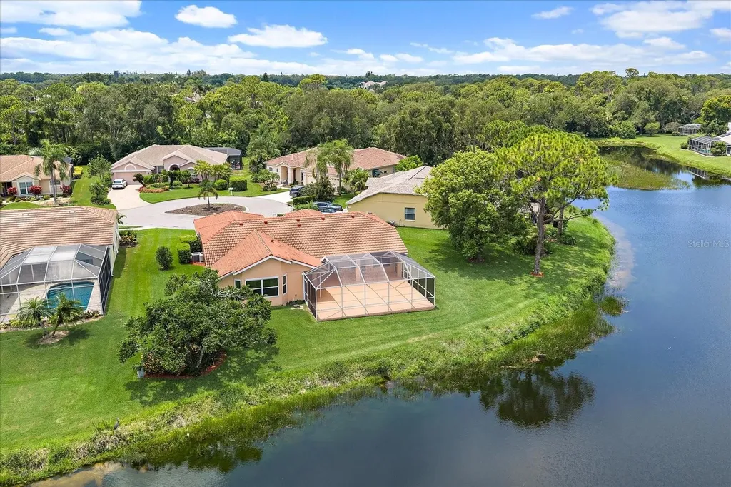 9539 Hawksmoor Lane Sarasota FL 34238