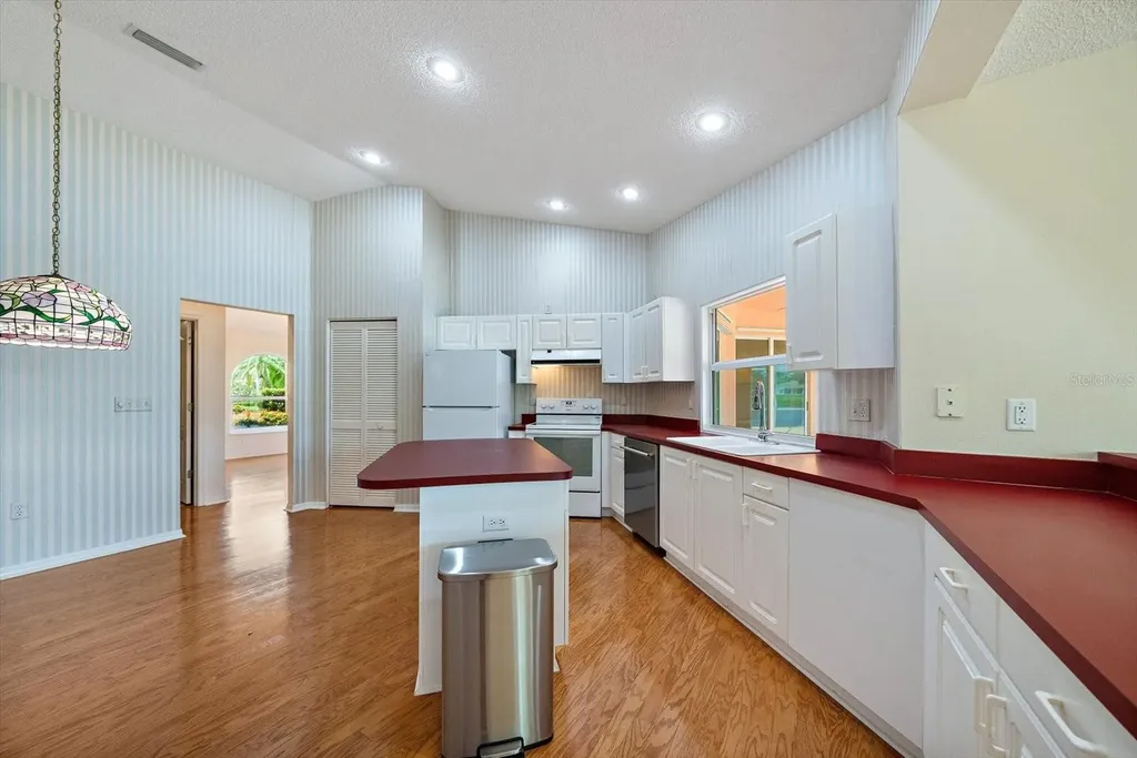 9539 Hawksmoor Lane Sarasota FL 34238