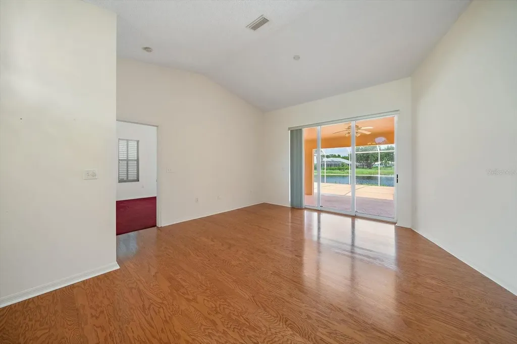 9539 Hawksmoor Lane Sarasota FL 34238