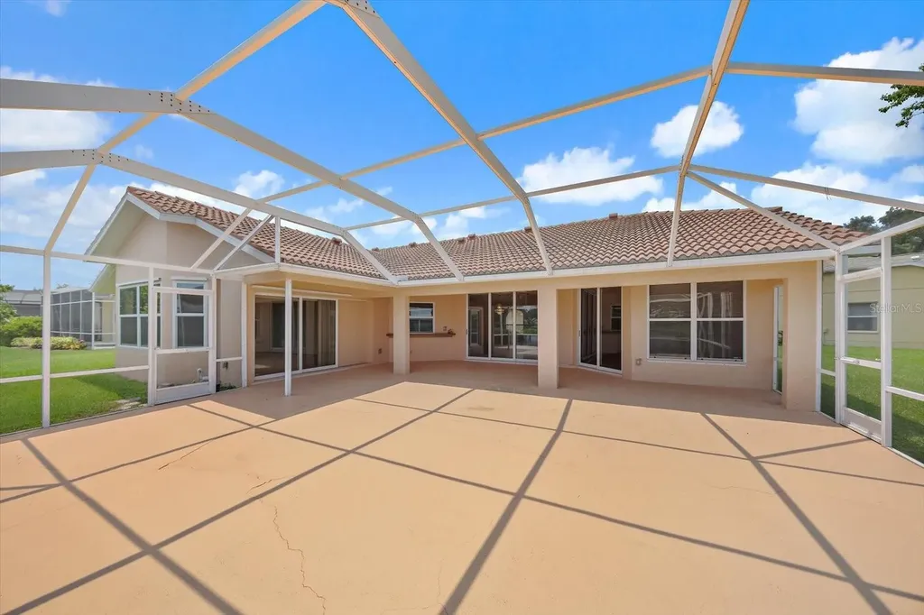 9539 Hawksmoor Lane Sarasota FL 34238