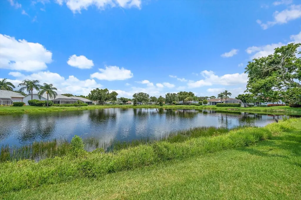 9539 Hawksmoor Lane Sarasota FL 34238