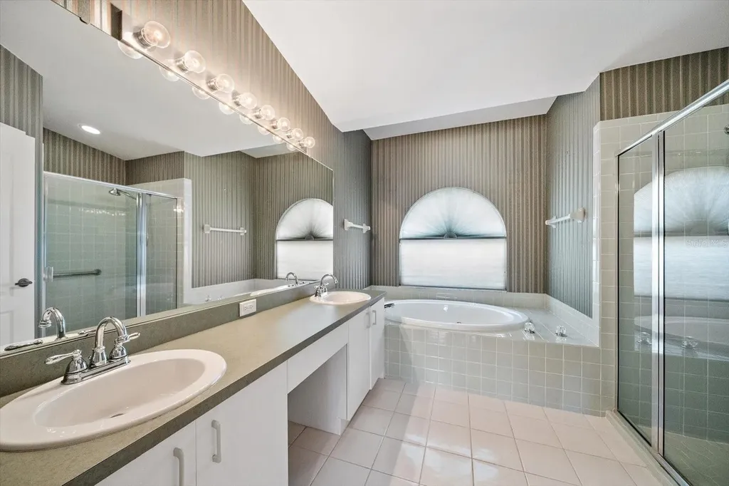 9539 Hawksmoor Lane Sarasota FL 34238
