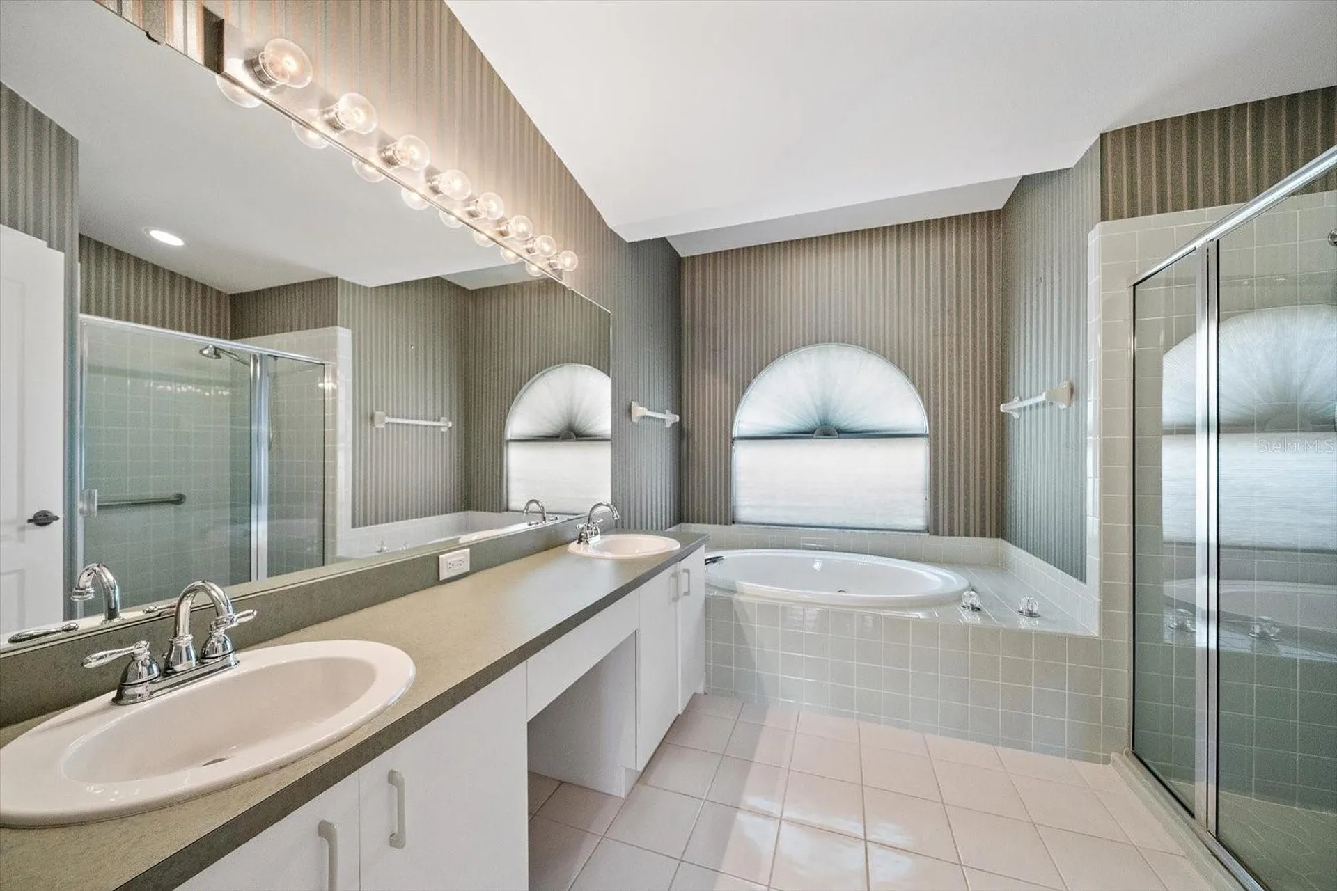 9539 Hawksmoor Lane Sarasota FL 34238