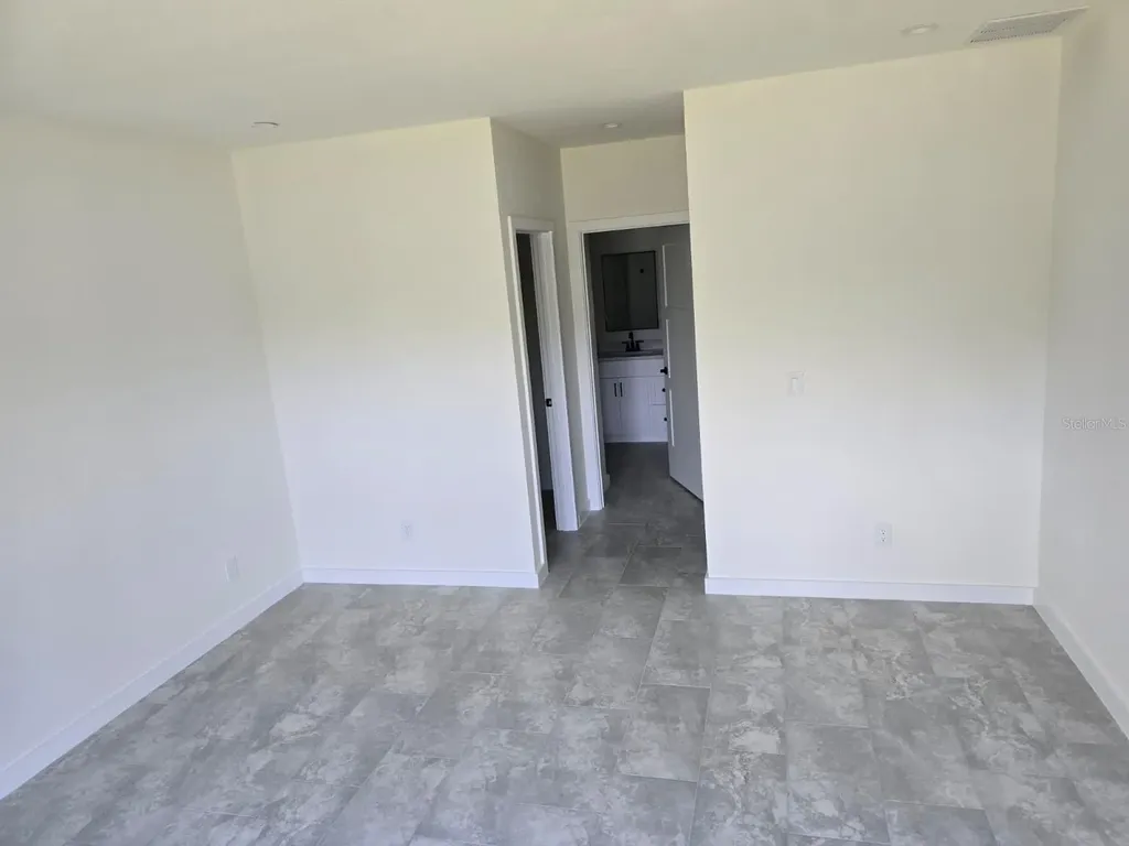 4240 Las Almanos Avenue North Port FL 34288