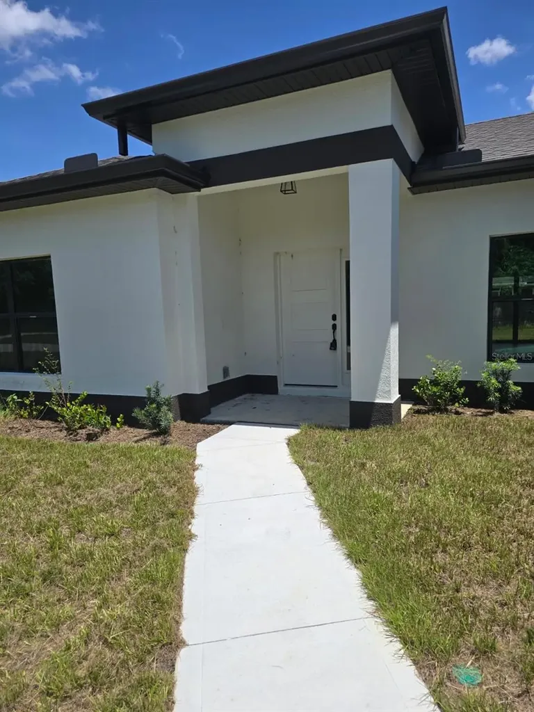 4240 Las Almanos Avenue North Port FL 34288
