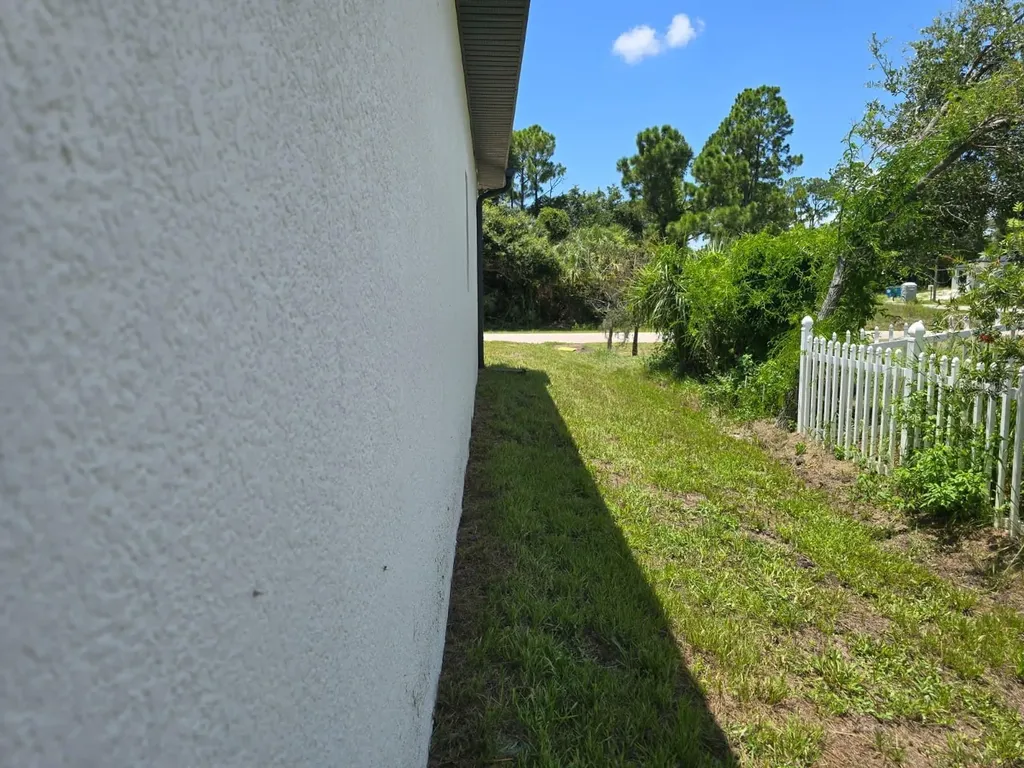4240 Las Almanos Avenue North Port FL 34288
