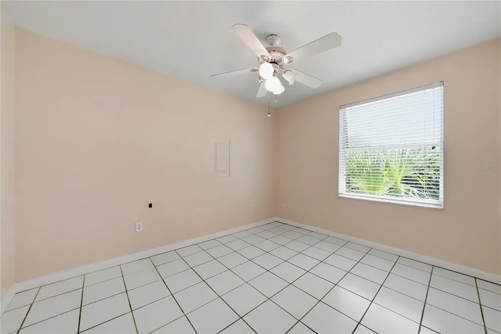 906 Carlton Road Tarpon Springs FL 34689