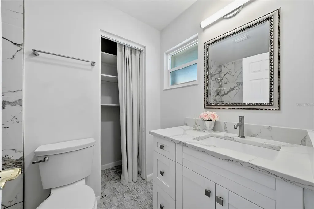 906 Carlton Road Tarpon Springs FL 34689