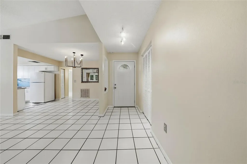 906 Carlton Road Tarpon Springs FL 34689