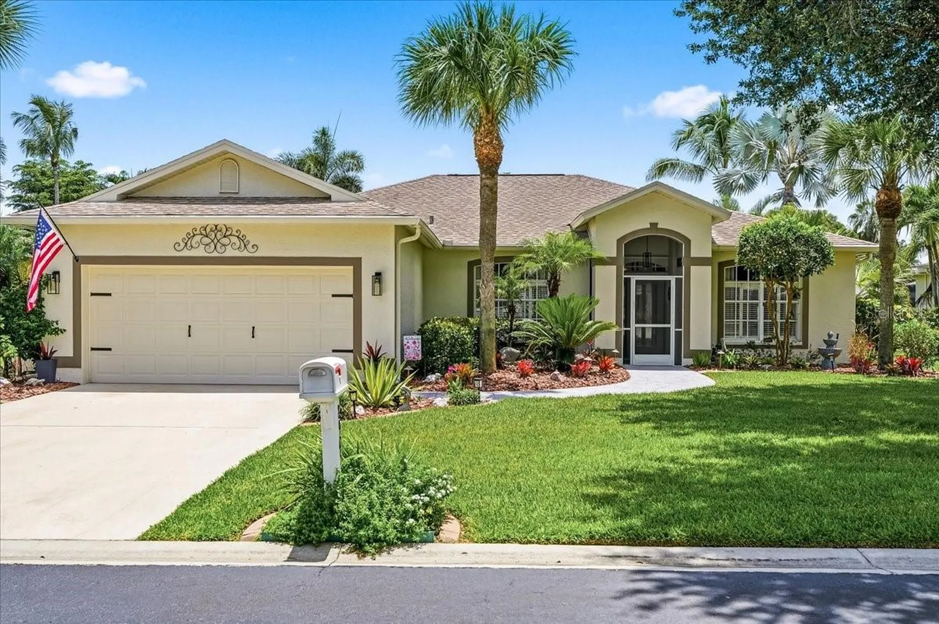 Fort Myers FL, 8905 Cypress Preserve Place