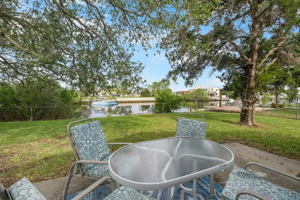 3478 Companero Entra Hernando Beach FL 34607