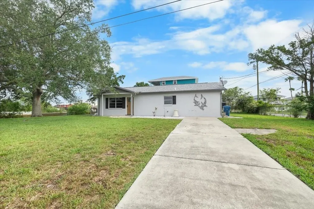 3478 Companero Entra Hernando Beach FL 34607