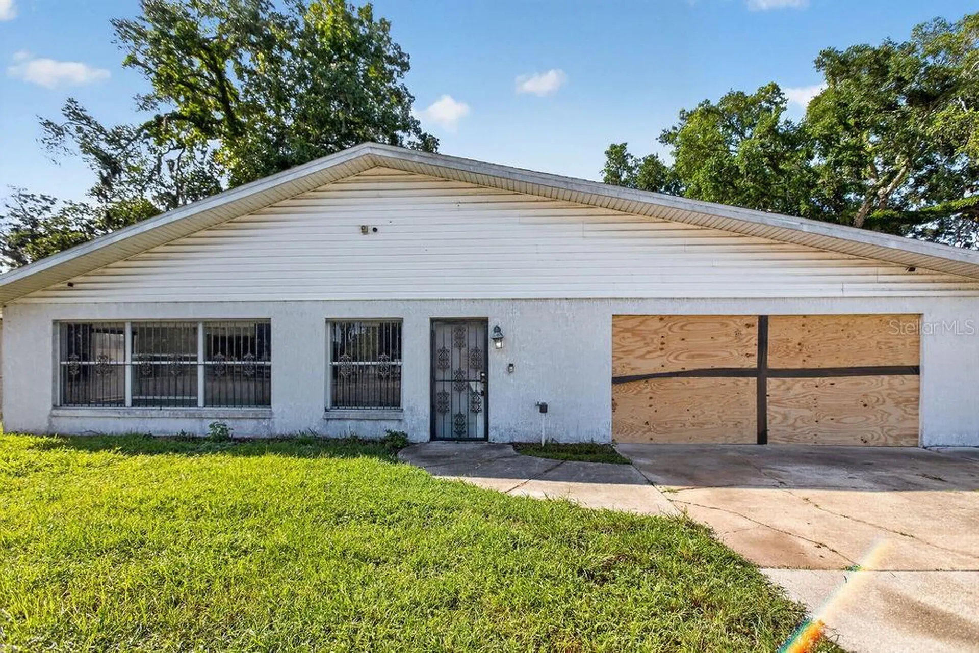 421 N Frederick Avenue Daytona Beach FL 32114
