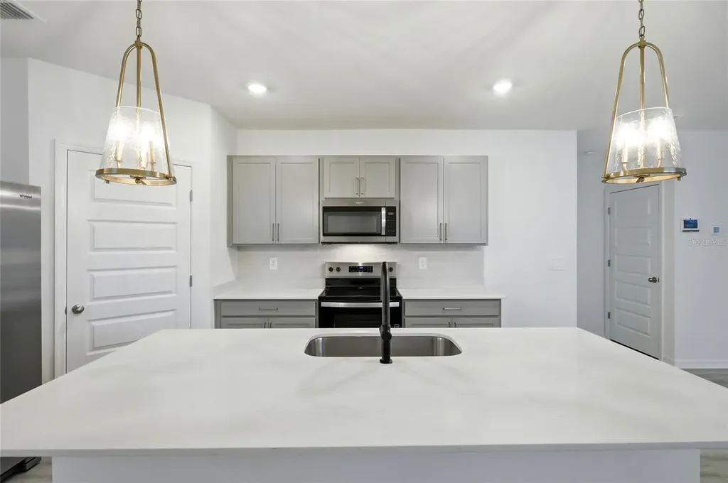 5735 Mountain Road Davenport FL 33837