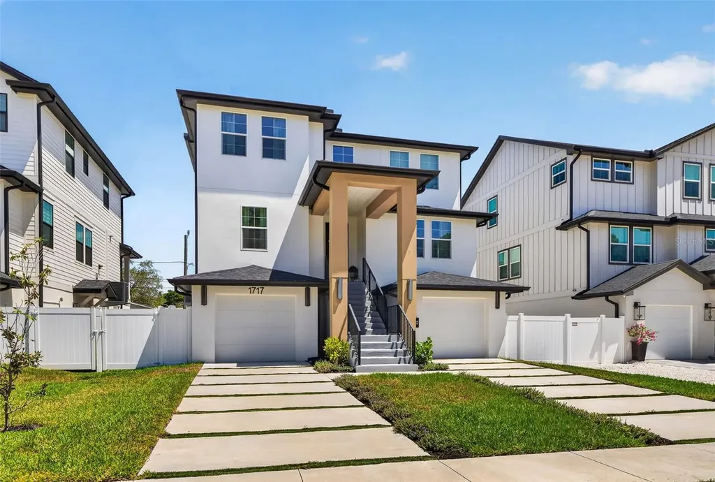 1717 Massachusetts Avenue NE St Petersburg FL 33703