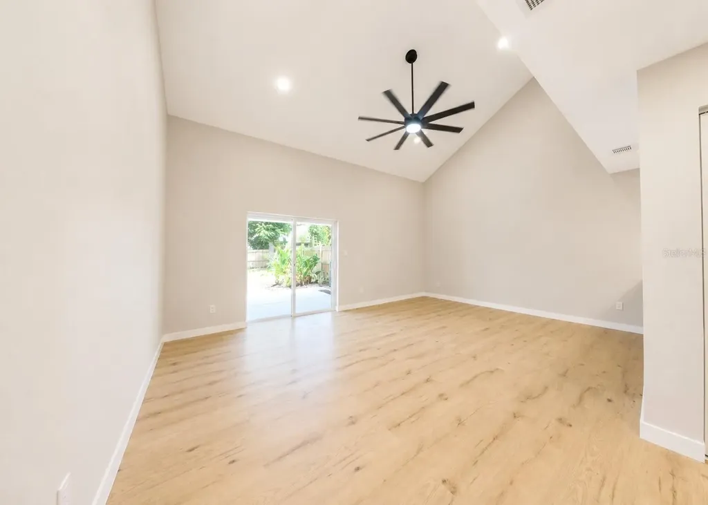 1141 Woodman Way Orlando FL 32818