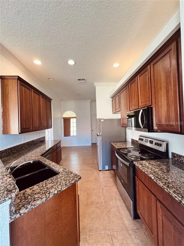 449 Bay Leaf Drive Poinciana FL 34759